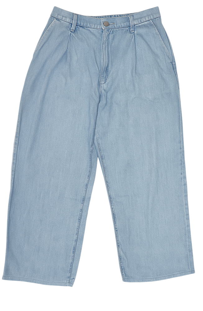 Light blue Uniqlo women's baggy pants with pleated front and wide legs, displayed flat on a white background.